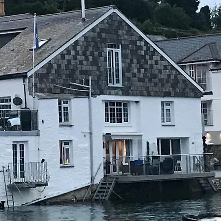 Apartment Merchants House
